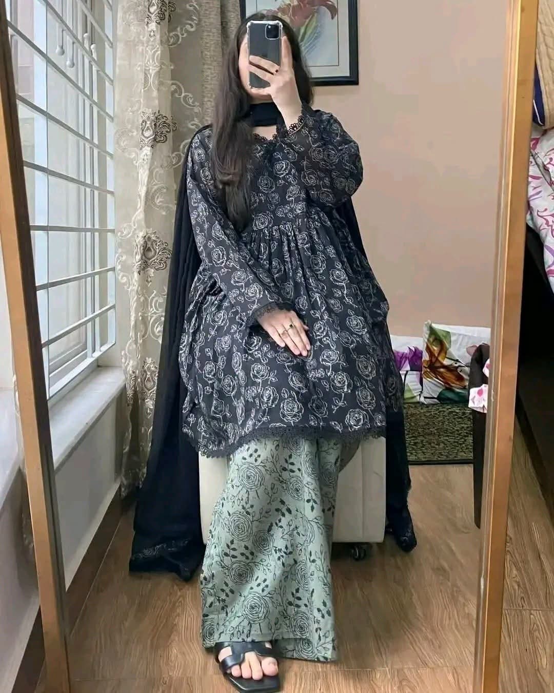 👗✨ Premium Pure Cotton Skin Print Gown 3-Piece Set ✨